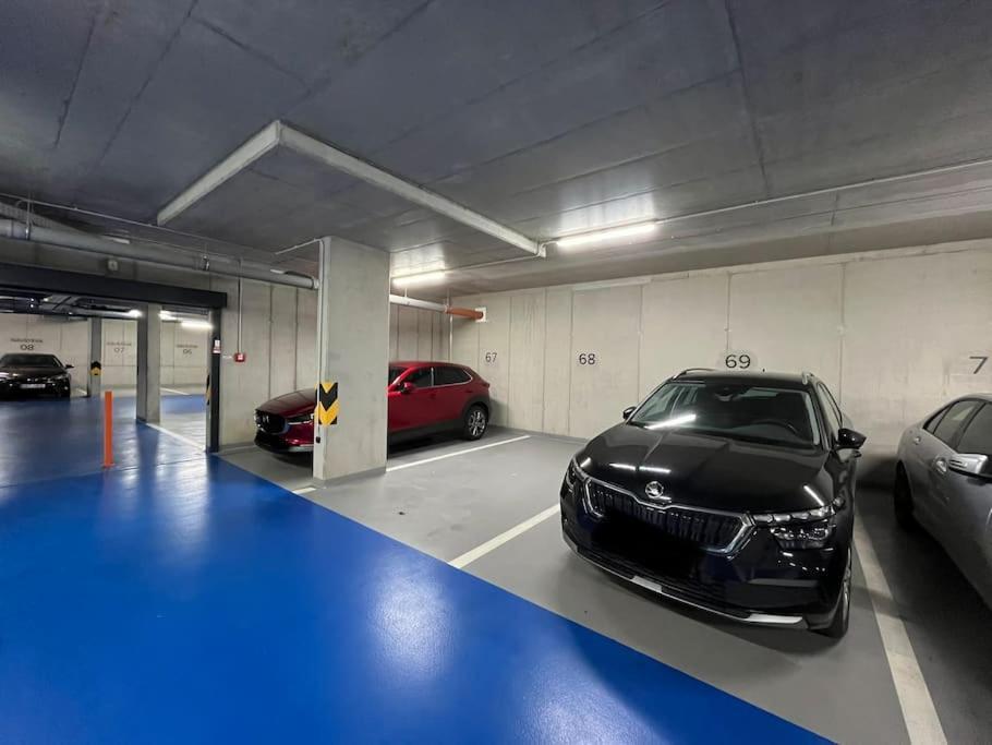Modern Apartment • Garden • Near The City Center Praga Exterior foto